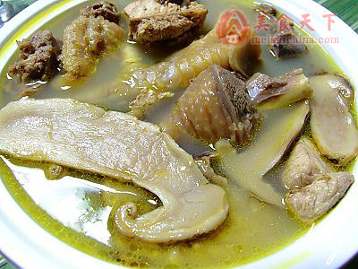 松茸土雞湯